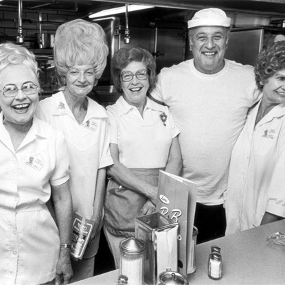Vic Tayback at Lucas B&B, Dallas, TX by Andy Hanson